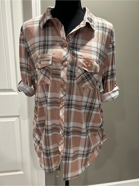 Eden & Olivia Pink Tan Plaid Button-Up Blouse
